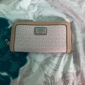 Guess wallet